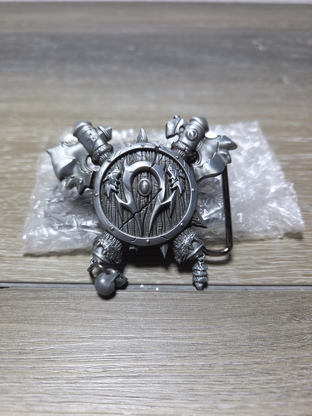 World of Warcraft Horde Metal Belt Buckle Silver Tone Skull Dangles